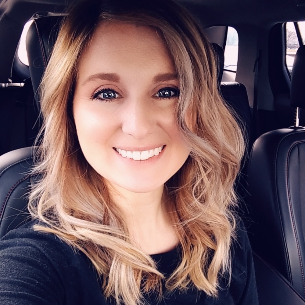 Meet your Posher, Emily